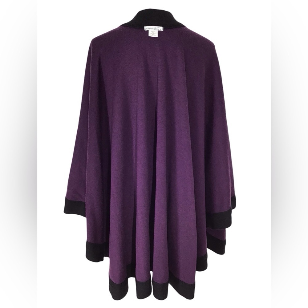 Bloomingdale’s Fine Merino Wool Made In Italy Open Front Poncho Shawl On… - Picture 4 of 9